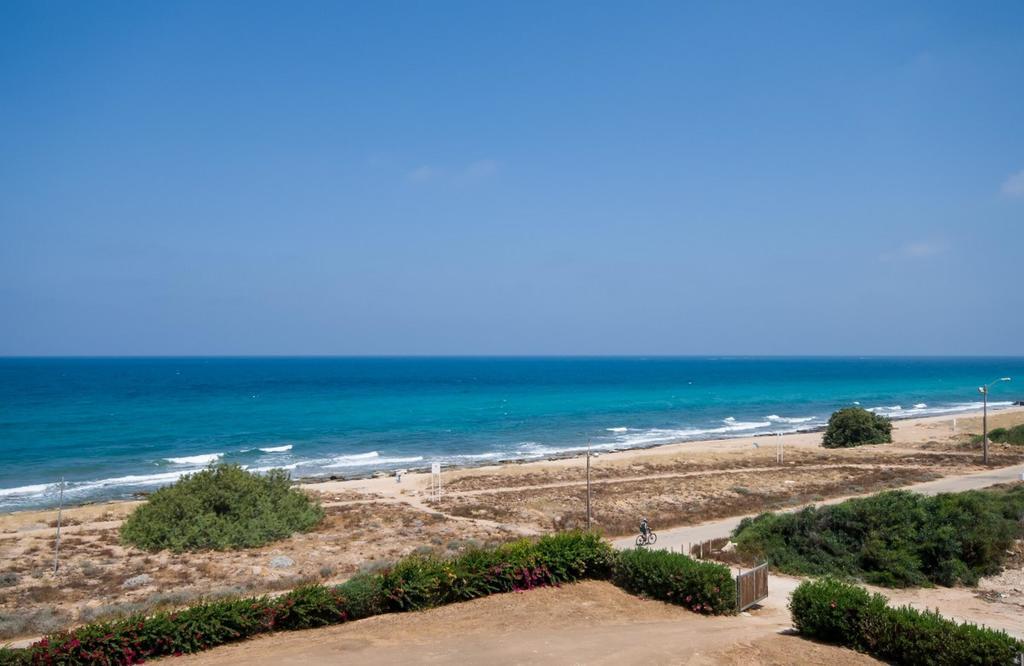 Apartamento Ha-aliya Sea View Nahariya Exterior foto