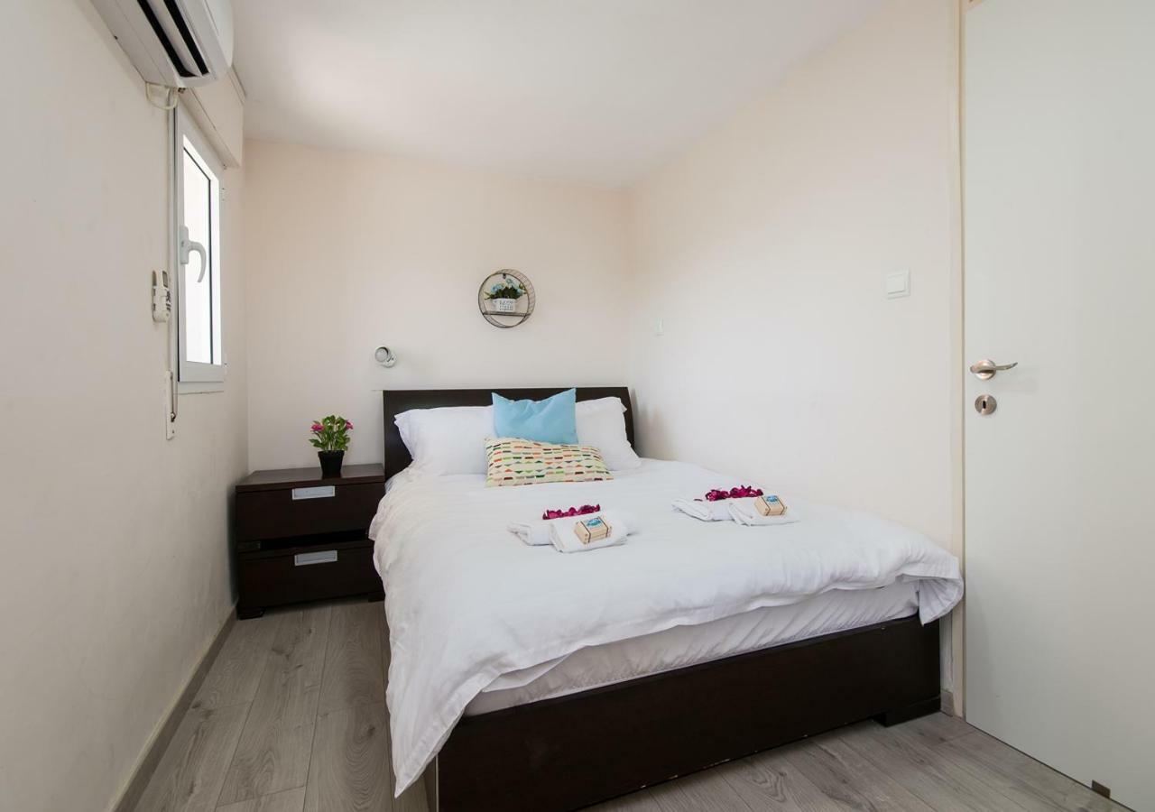 Apartamento Ha-aliya Sea View Nahariya Exterior foto
