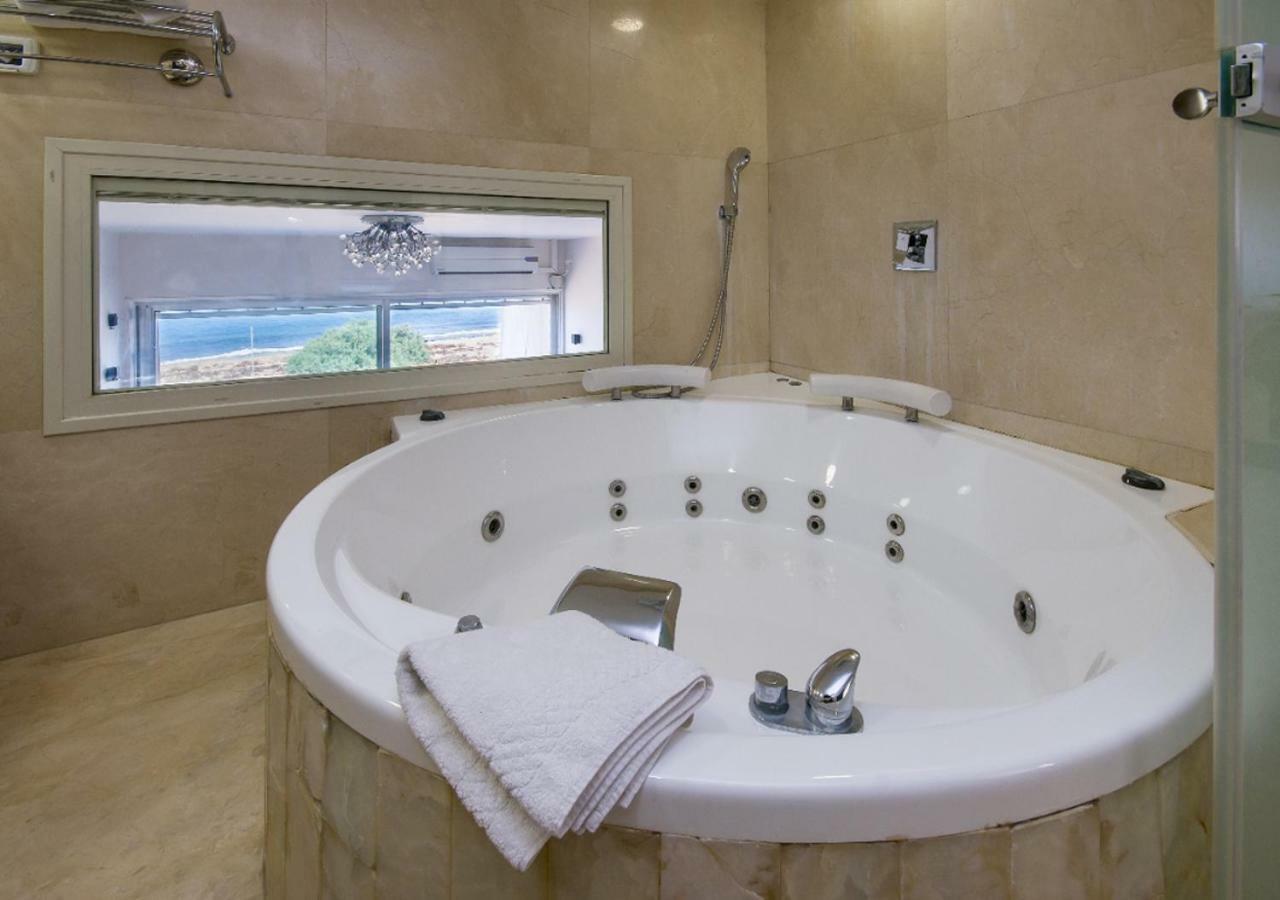 Apartamento Ha-aliya Sea View Nahariya Exterior foto